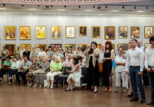 Патріарх Філарет взяв участь у відкритті виставки 